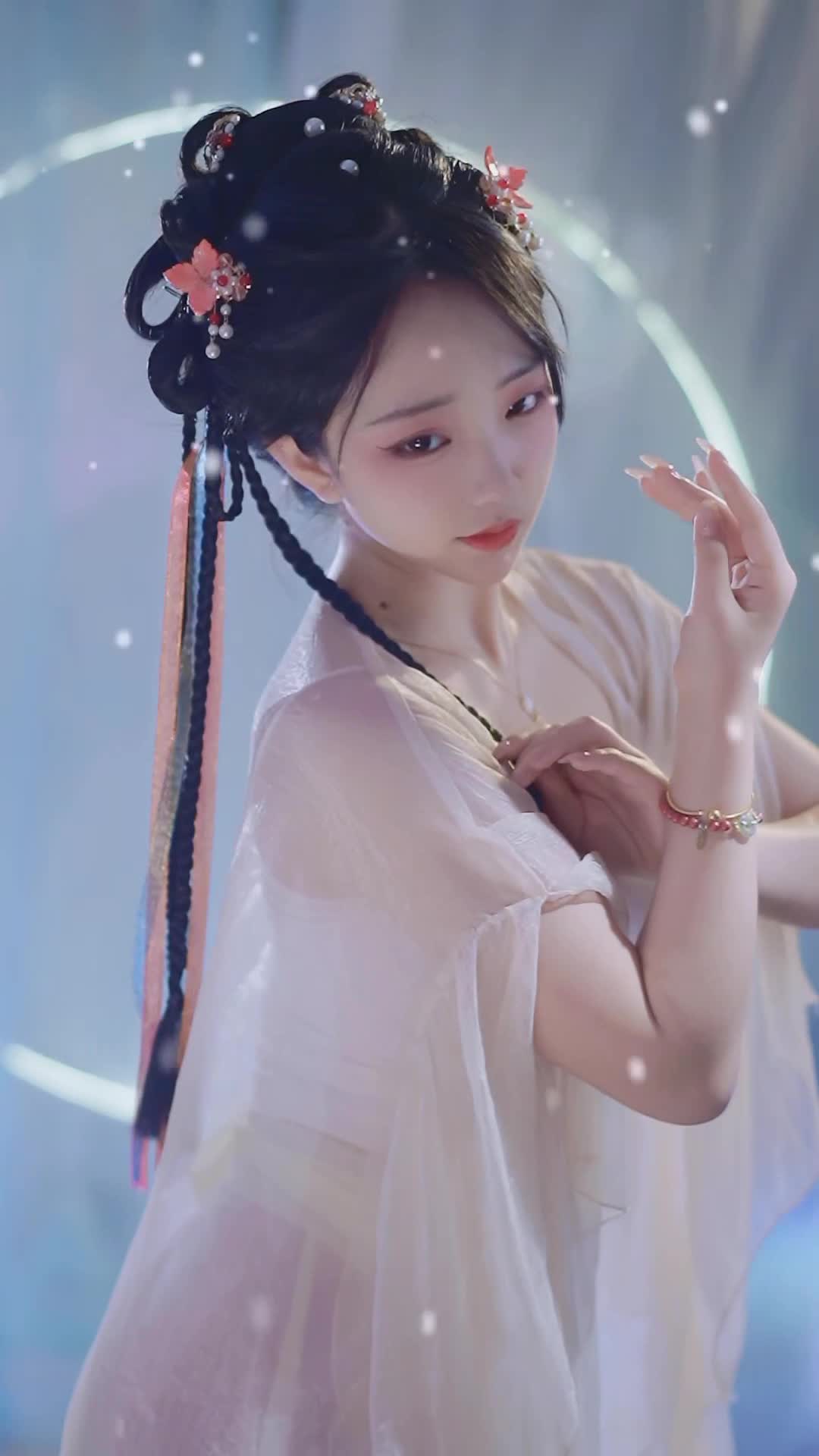#馨馨baby #抖音 #舞蹈 #中国舞 @ikan_live 2024-11-06