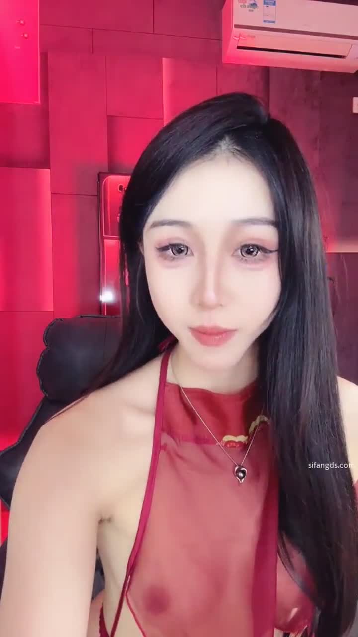 #小鱼睡不醒 极品福利姬美女 超美女神 丝袜长腿 裸舞 道具自慰视频福利