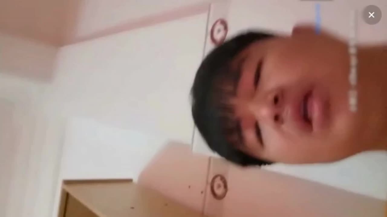 #老鸡年轻小伙双飞两个熟女