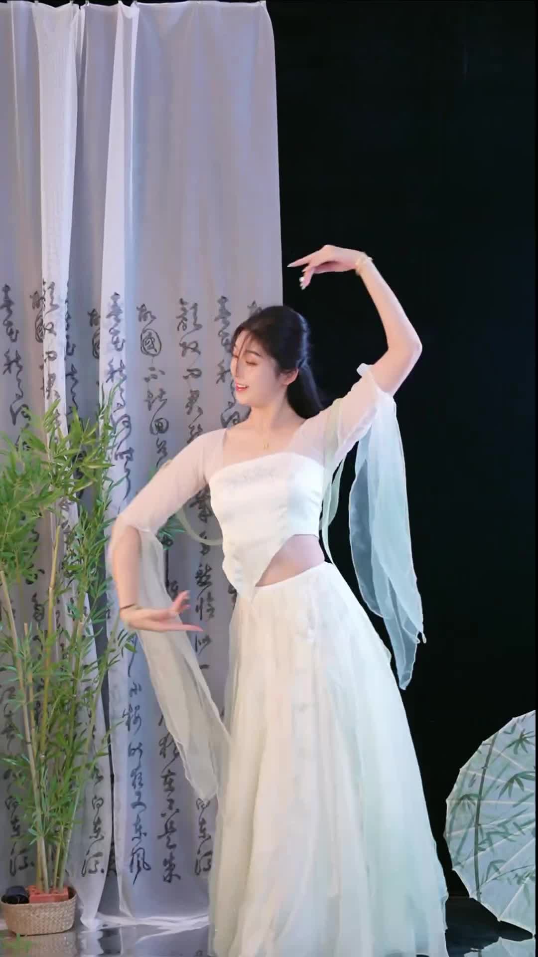 #徐婉婷 #抖音 #舞蹈 #中国舞 @ikan_live 2024-11-08