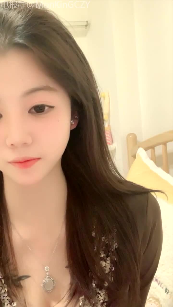 #懒懒 #直播超级大奶bbw艺术生，一线天超粉嫩