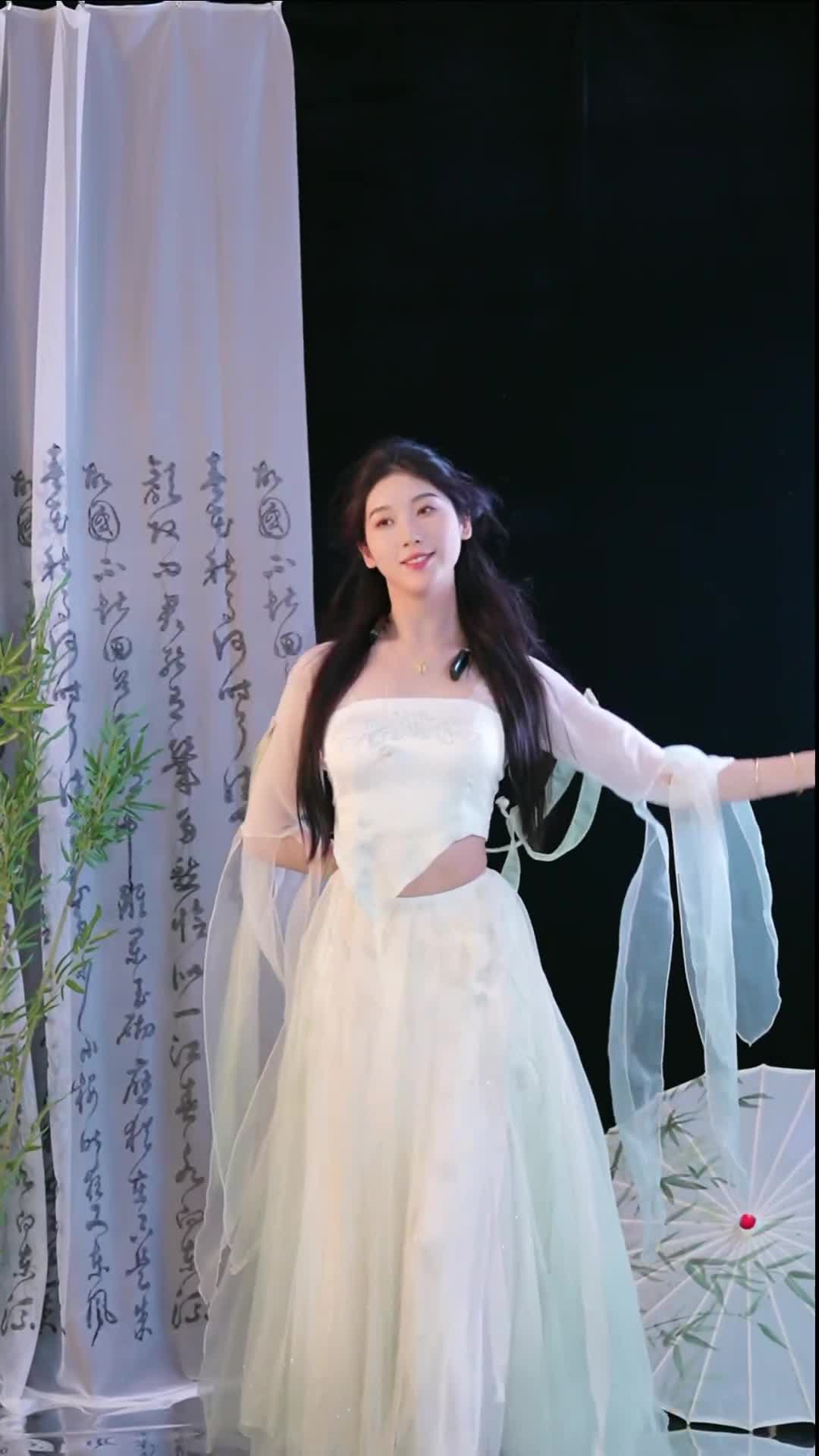 #徐婉婷 #抖音 #舞蹈 #中国舞 @ikan_live 2024-11-08