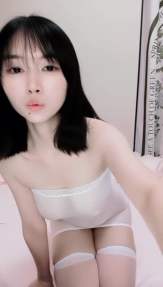 #萱萱酱 #小豆苗~! G奶校花~全裸骚舞~跳蛋道具~流白浆