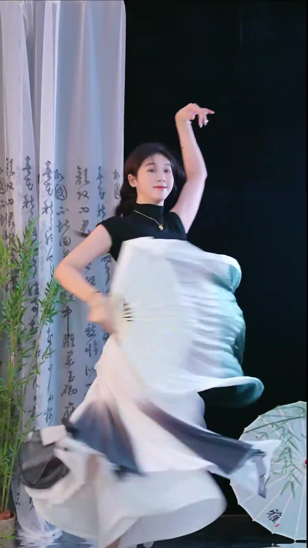 #徐婉婷 #抖音 #舞蹈 #中国舞 @ikan_live 2024-11-03