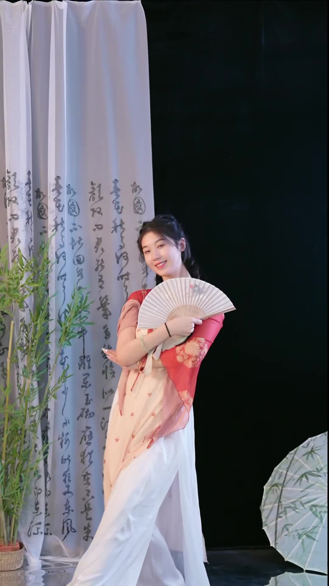 #徐婉婷 #抖音 #舞蹈 #中国舞 @ikan_live 2024-11-05