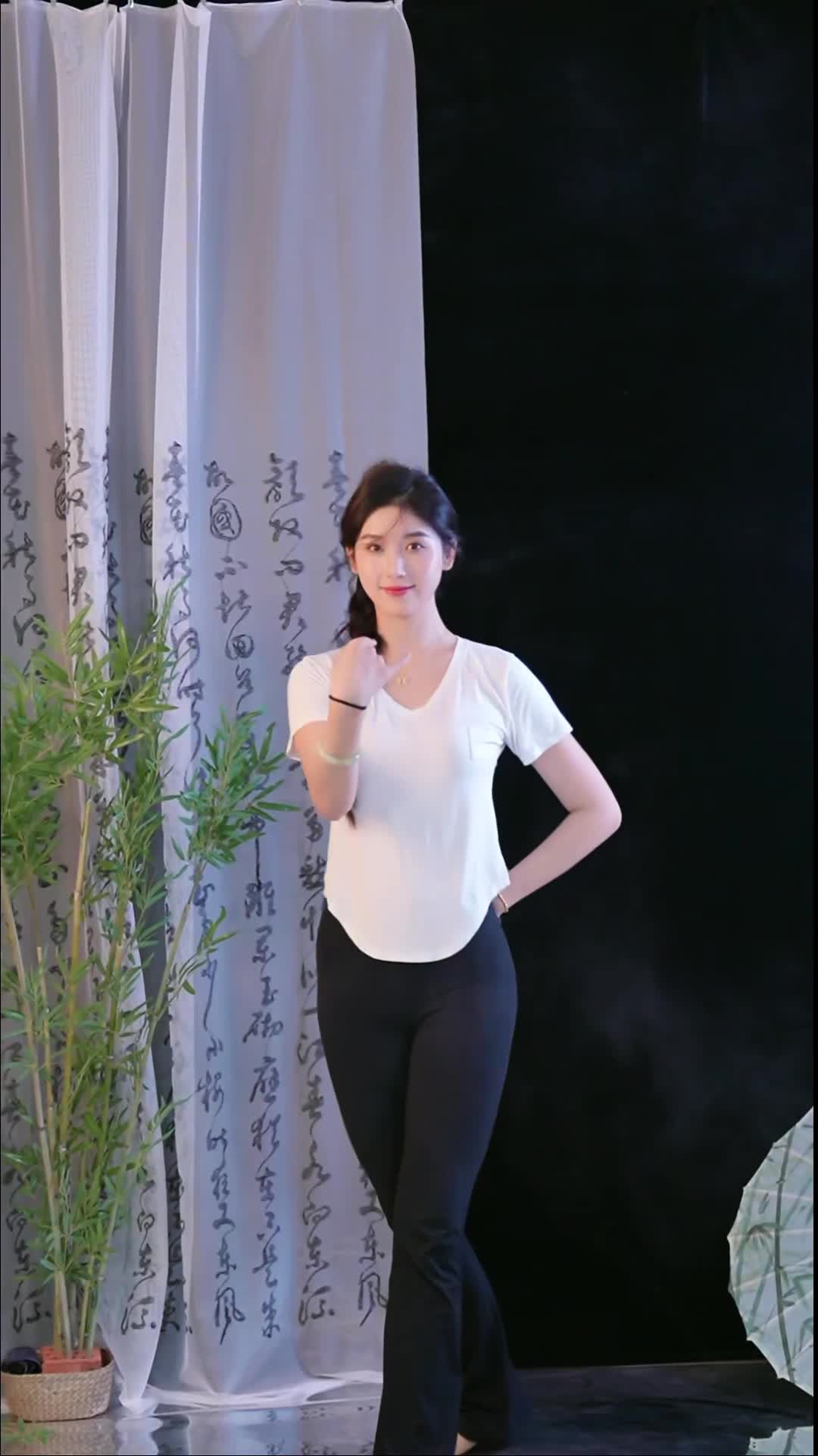 #徐婉婷 #抖音 #舞蹈 #中国舞 @ikan_live 2024-11-09