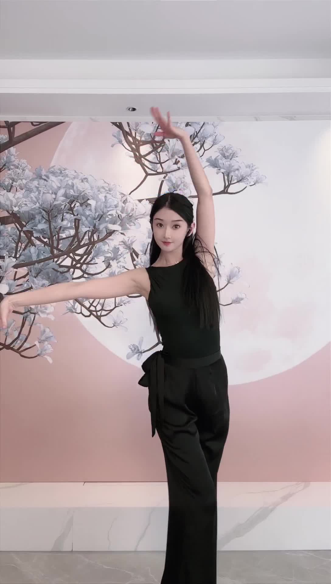 #中国舞_莹莹 #抖音 #舞蹈 #中国舞 @ikan_live 2024-11-07