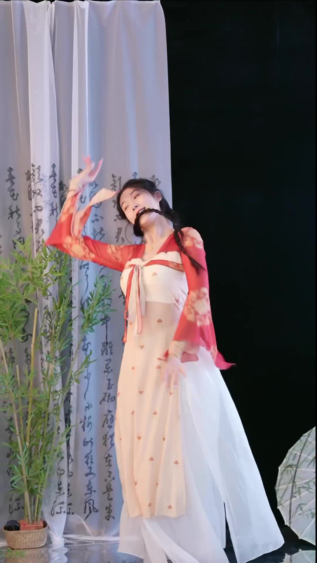 #徐婉婷 #抖音 #舞蹈 #中国舞 @ikan_live 2024-11-05