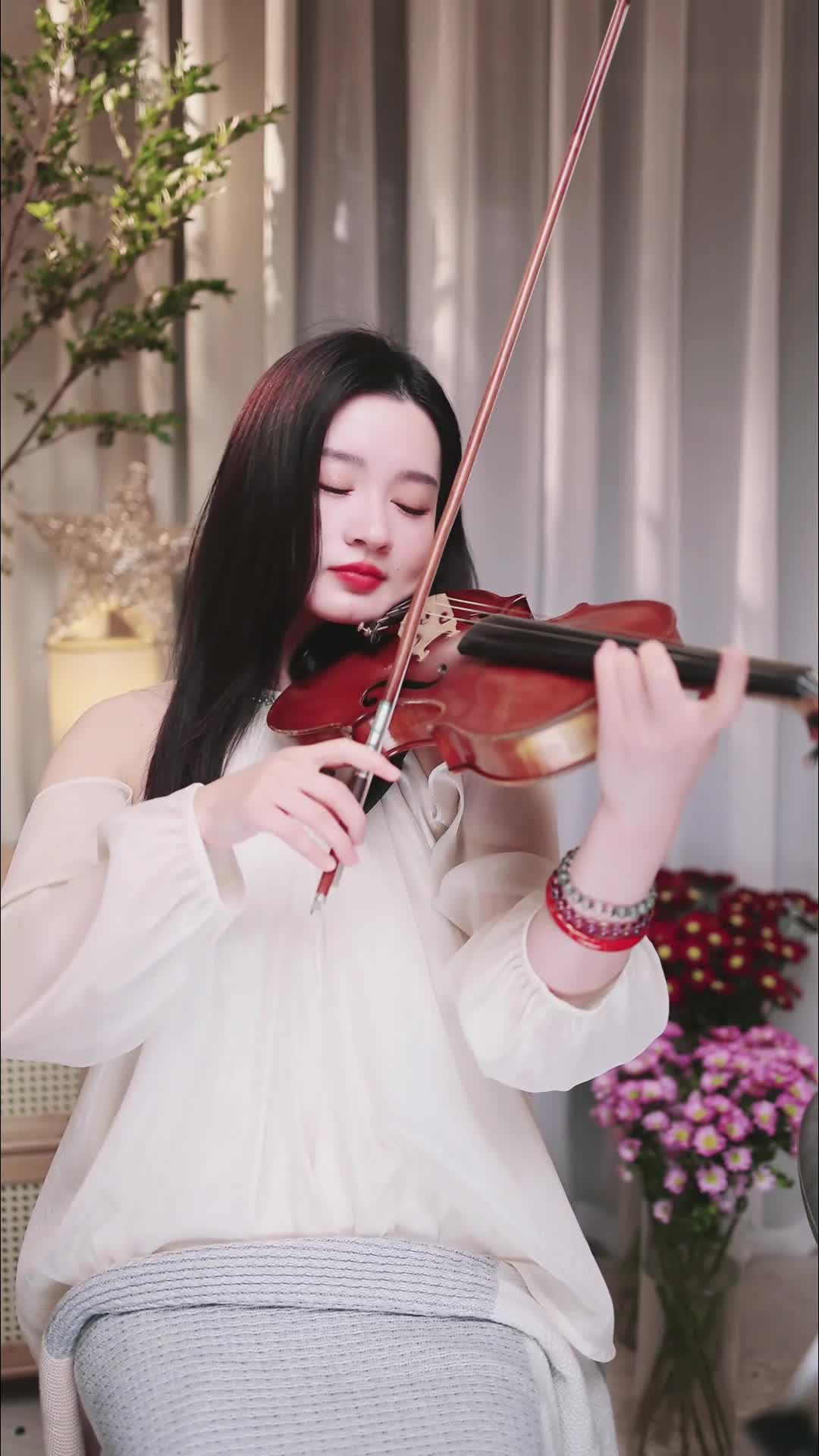 #若曦小提琴 #抖音 #乐器 @ikan_live 2024-11-05