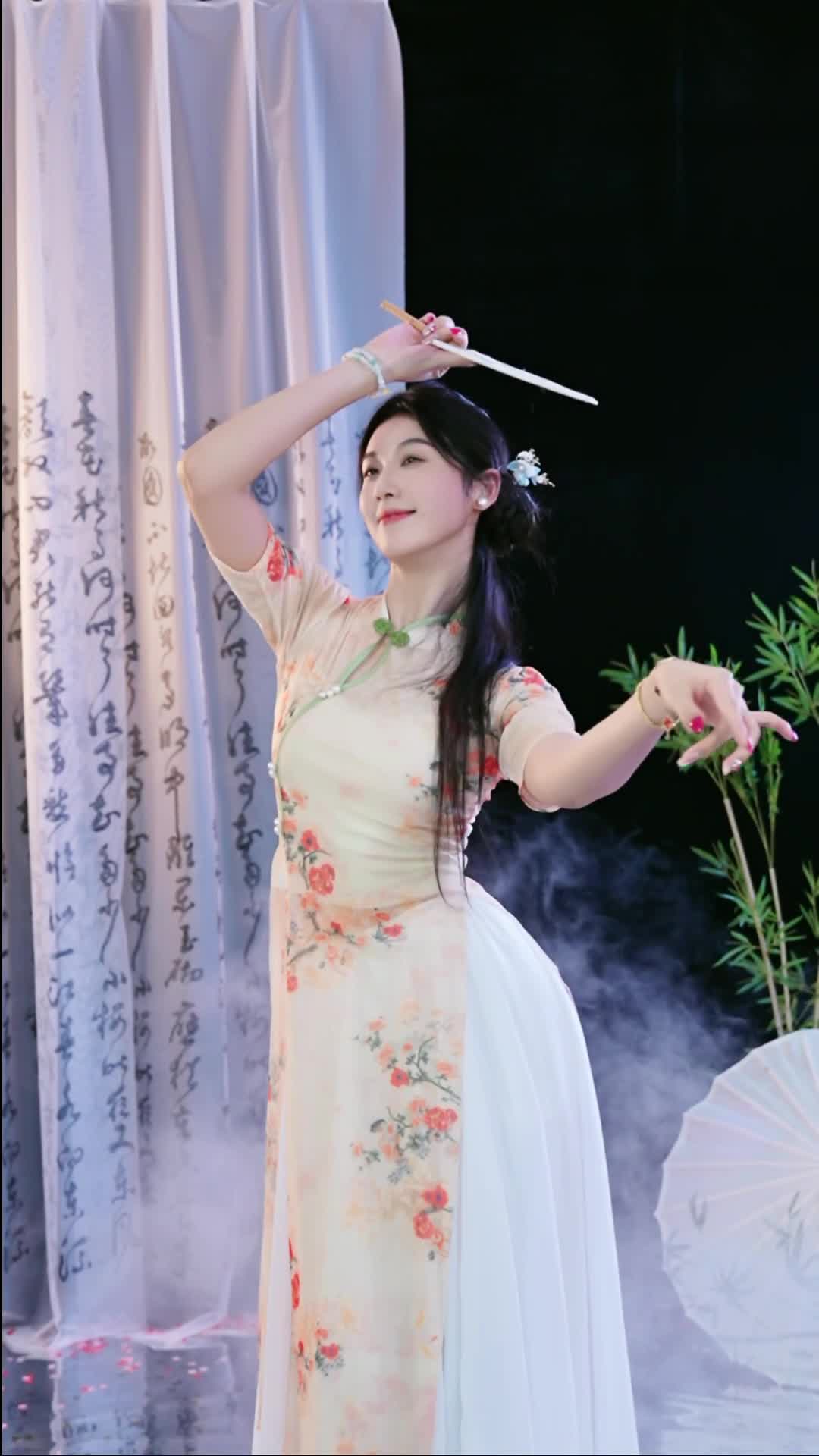 #徐婉婷 #抖音 #舞蹈 #中国舞 @ikan_live 2024-12-14