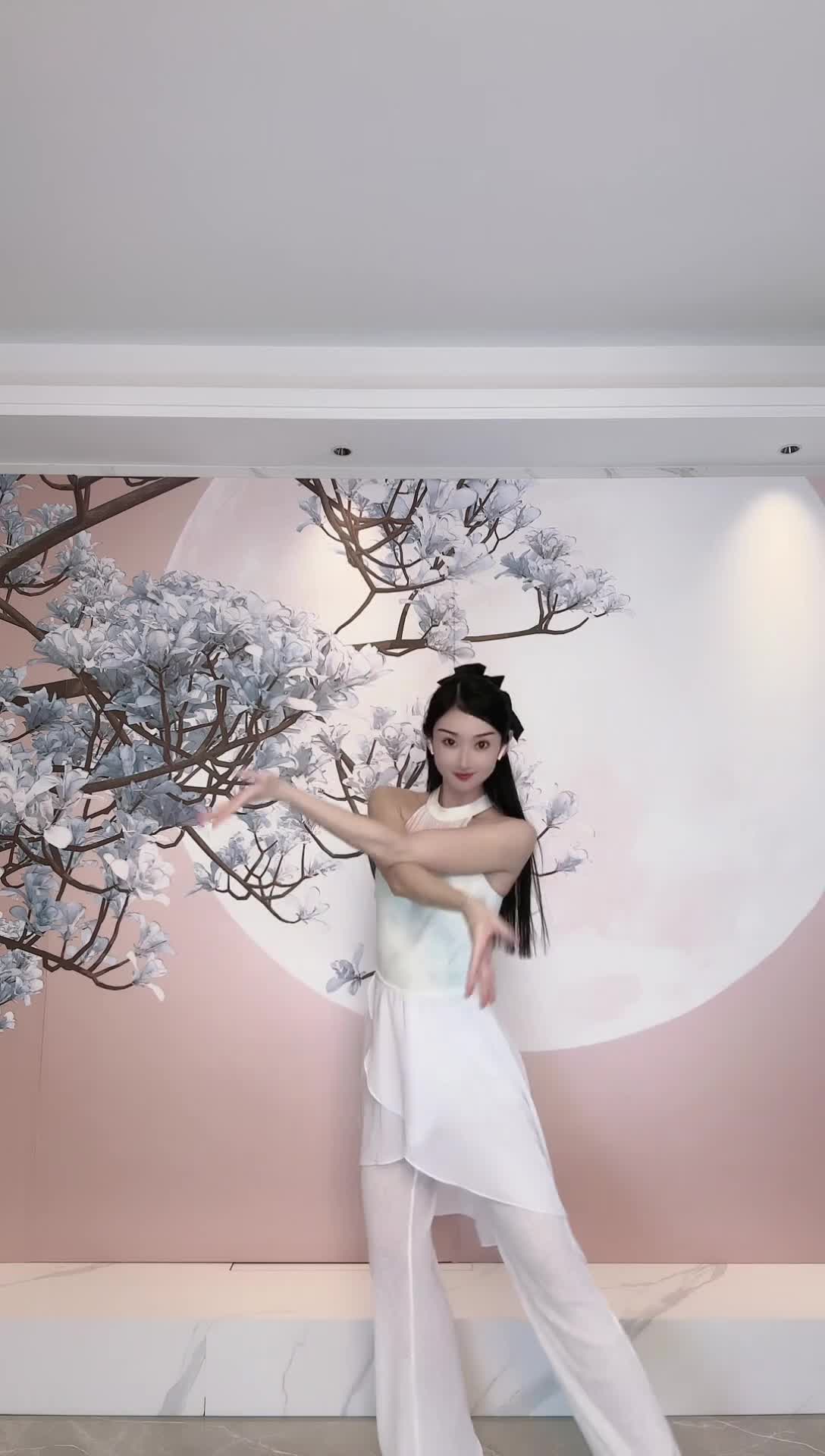 #中国舞_莹莹 #抖音 #舞蹈 #中国舞 @ikan_live 2024-11-21