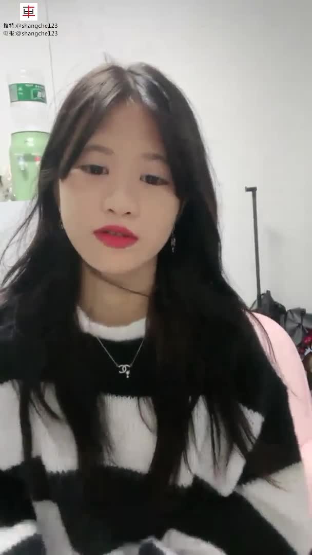 快手精神小妹菲律宾 挺极品的以前直播名字叫杨小兔 #精神小妹