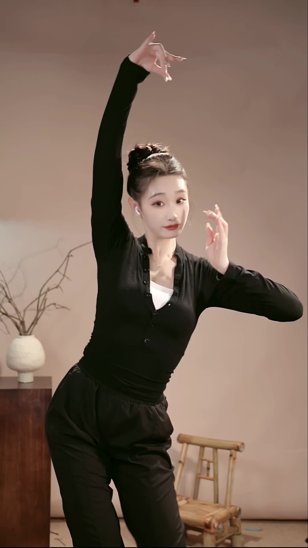 #柳云灿 #抖音 #舞蹈 #中国舞 @ikan_live 2024-11-20