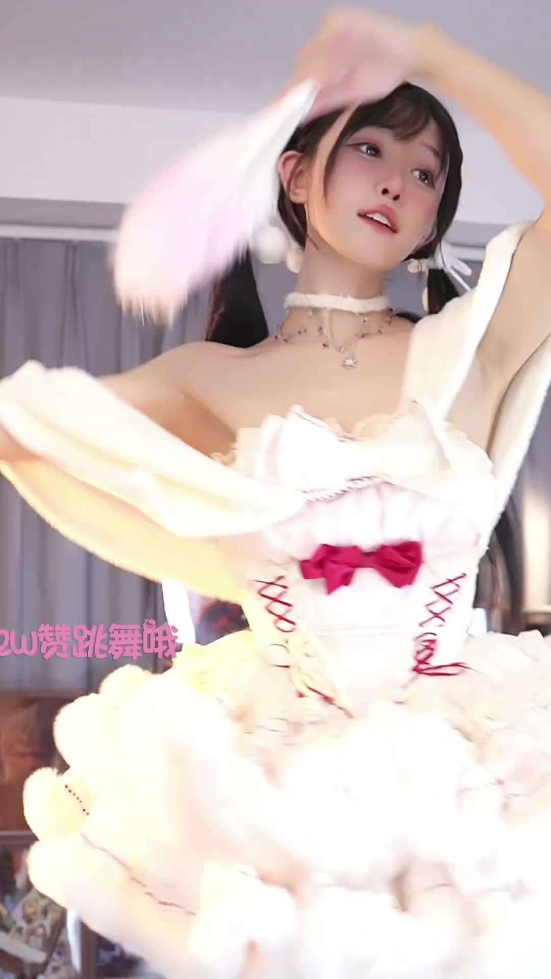#肉肉 #抖音 #舞蹈 @ikan_live 2024-12-14