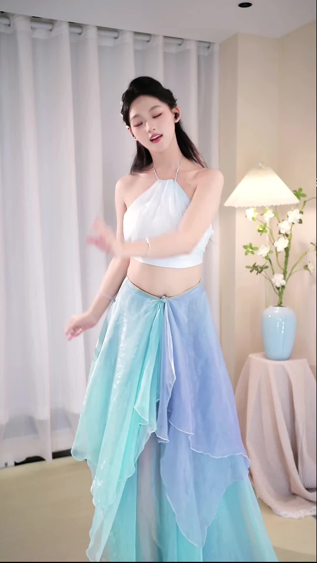 #柒柒 #抖音 #舞蹈 #中国舞 @ikan_live 2024-11-18