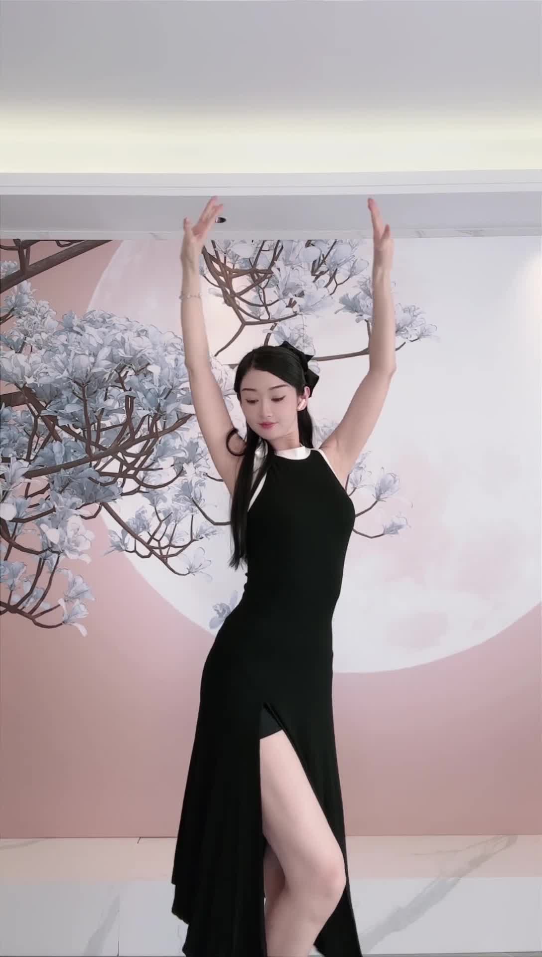 #中国舞_莹莹 #抖音 #舞蹈 #中国舞 @ikan_live 2024-11-20