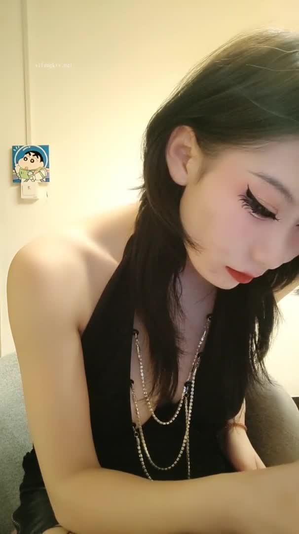 年少不知 少妇好 女主播 镜宝 细滑舞蹈 这抽烟的样子 我深深的爱上了
