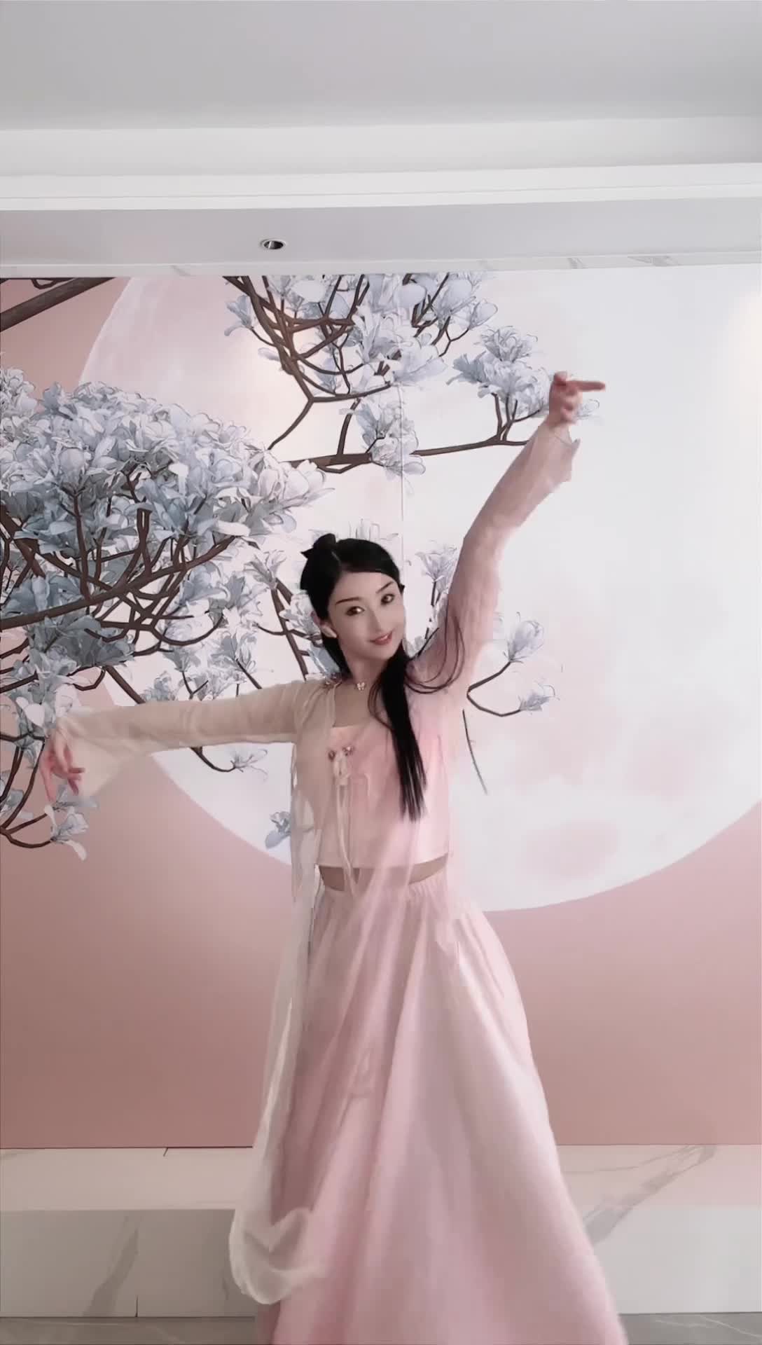 #中国舞_莹莹 #抖音 #舞蹈 #中国舞 @ikan_live 2024-11-21