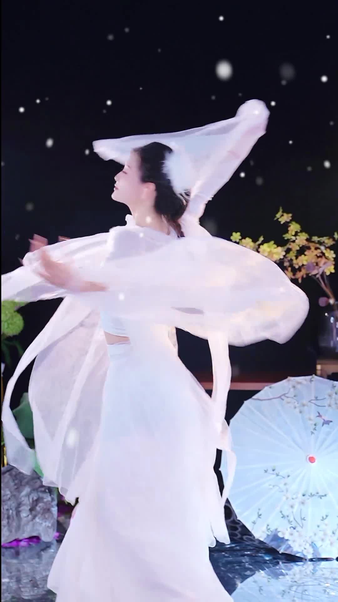 #思思 #抖音 #舞蹈 #中国舞 @ikan_live 2024-11-15