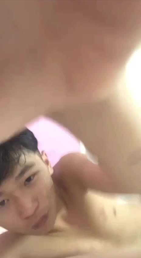 越南学生妹 不想让男友拍 但还是妥协了 #学生妹