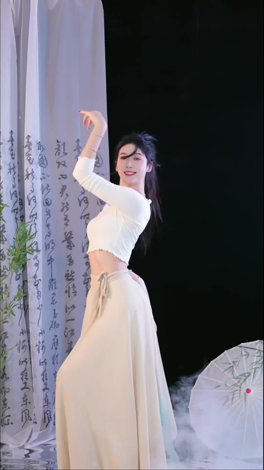 #徐婉婷 #抖音 #舞蹈 #中国舞 @ikan_live 2024-11-19