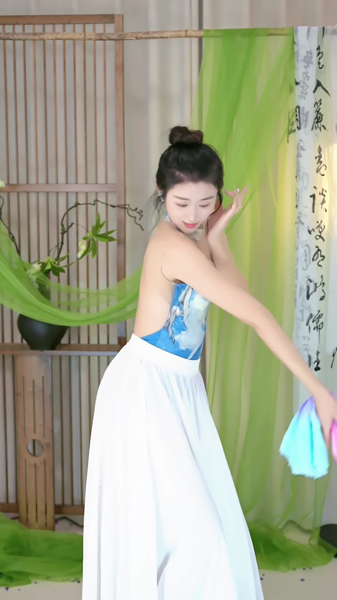 #敏敏_中国舞版 #抖音 #舞蹈 #中国舞 @ikan_live 2024-12-14