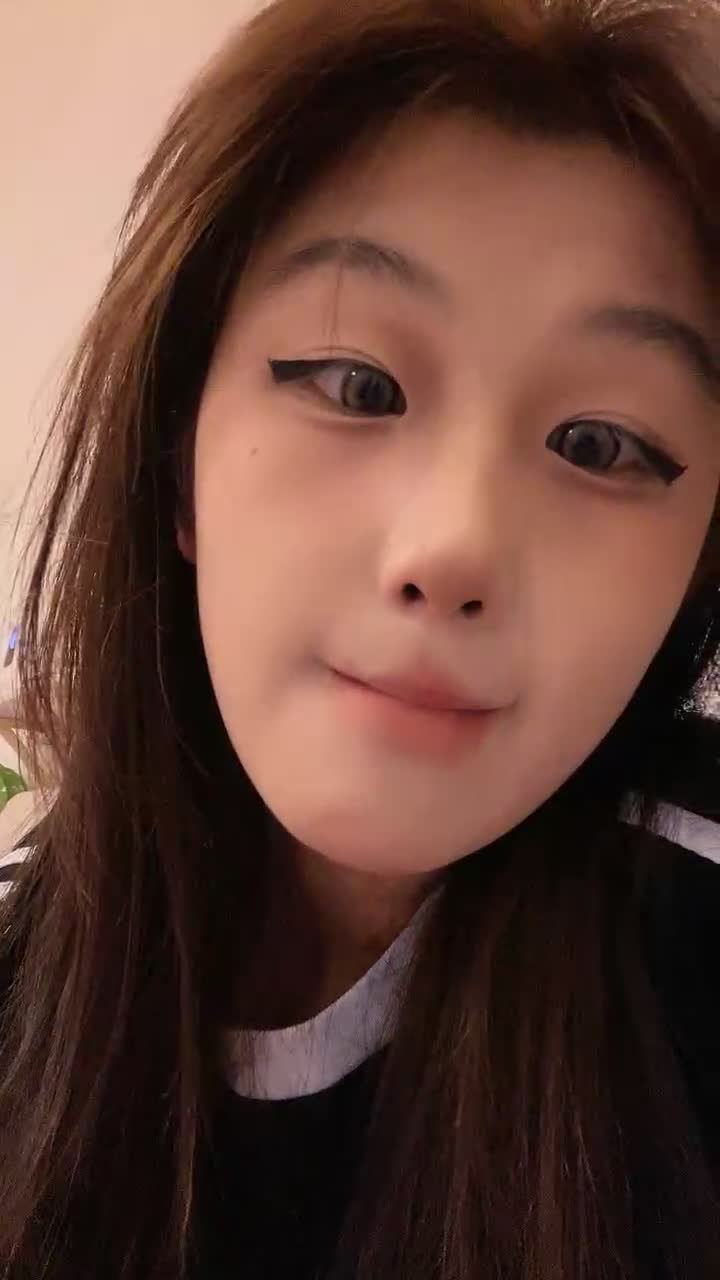 精神小妹直播大秀超超级合集18又是羡慕精神小伙的13天#精神小妹 #直播 #学生我要去给精神小伙当马仔了 可以轮到吗 我去推屁股也行啊