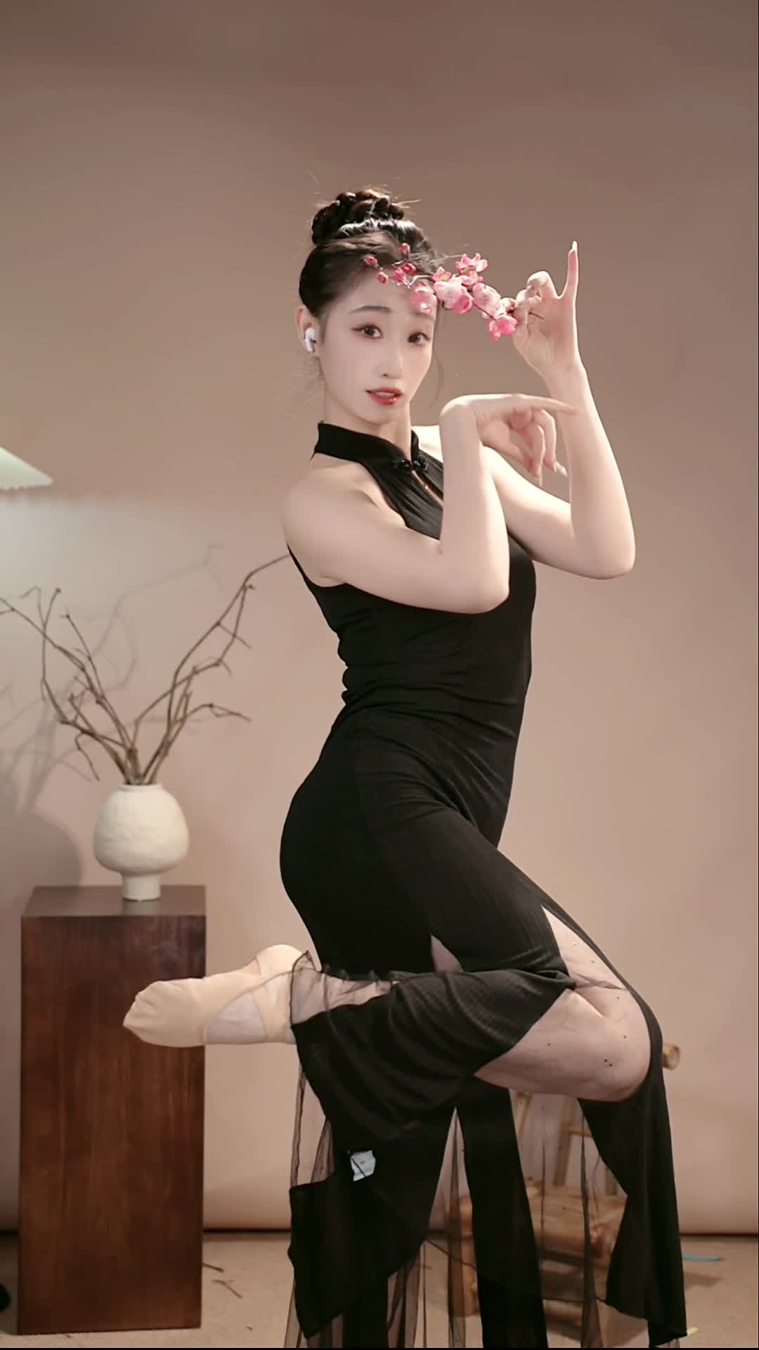 #柳云灿 #抖音 #舞蹈 #中国舞 @ikan_live 2024-11-19