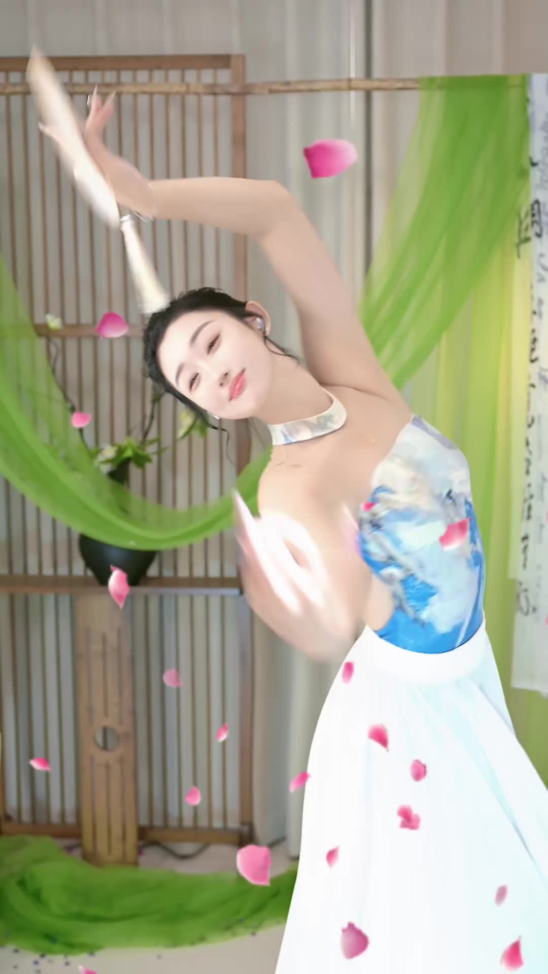 #敏敏_中国舞版 #抖音 #舞蹈 #中国舞 @ikan_live 2024-12-14