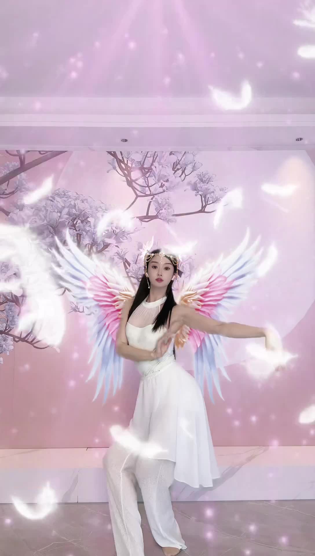 #中国舞_莹莹 #抖音 #舞蹈 #中国舞 @ikan_live 2024-11-21