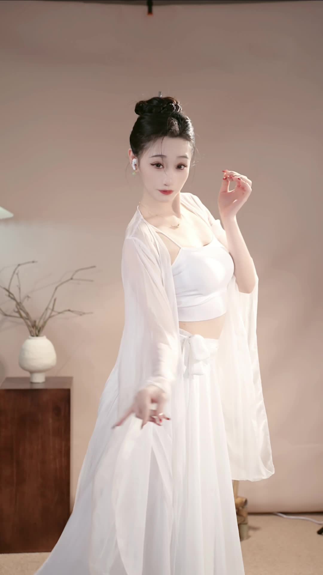 #柳云灿 #抖音 #舞蹈 #中国舞 @ikan_live 2024-12-14