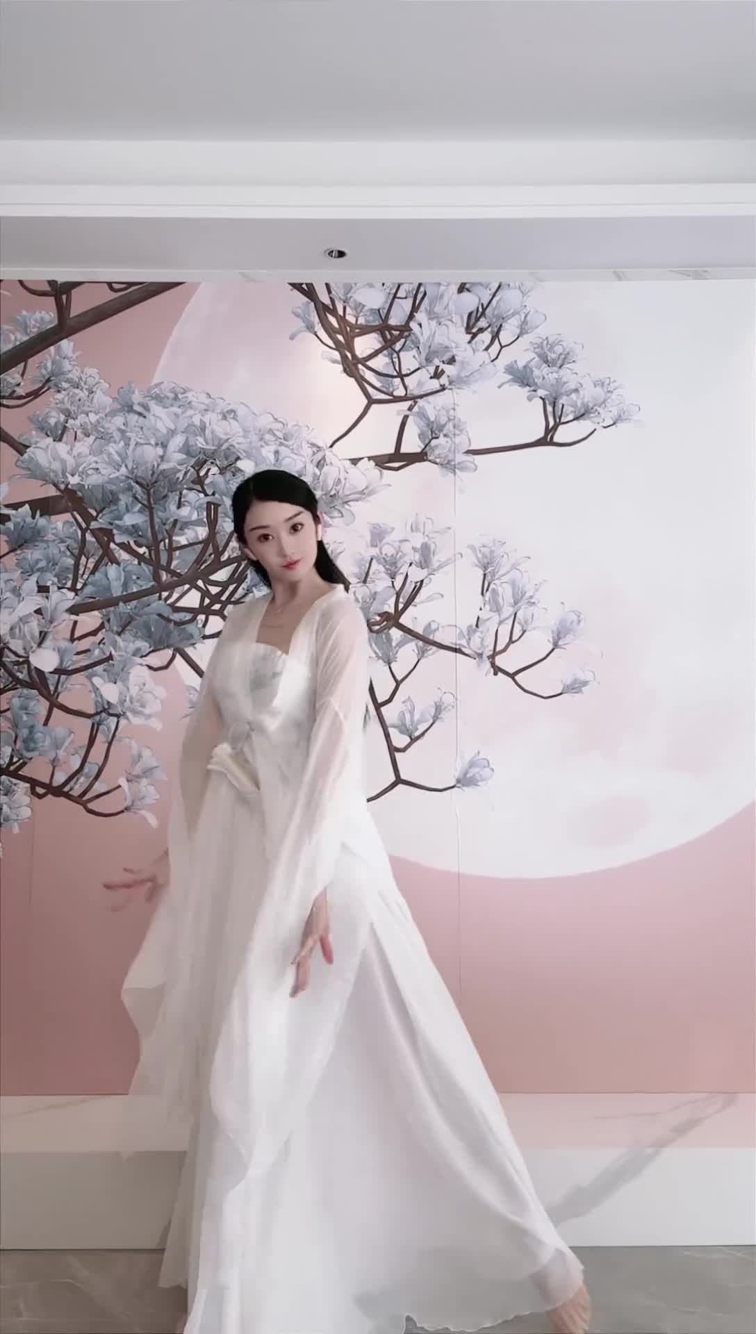 #中国舞_莹莹 #抖音 #舞蹈 #中国舞 @ikan_live 2024-12-13