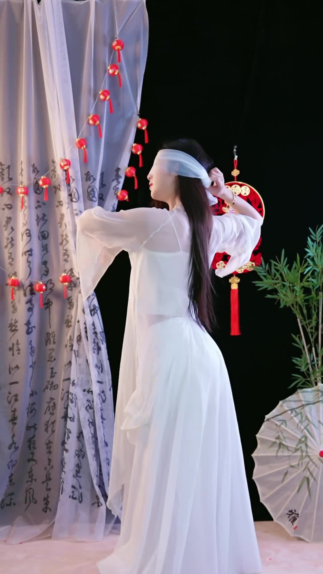 #婉儿 #抖音 #舞蹈 @ikan_live 2024-02-07