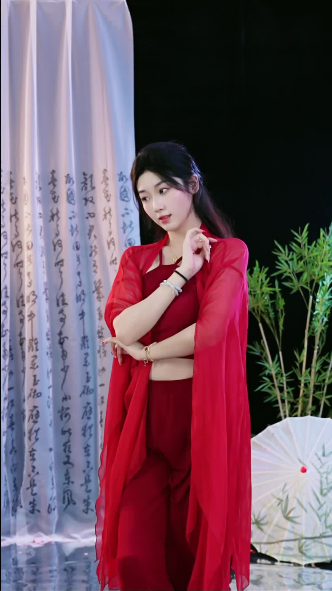 #徐婉婷 #抖音 #舞蹈 #中国舞 @ikan_live 2024-12-15