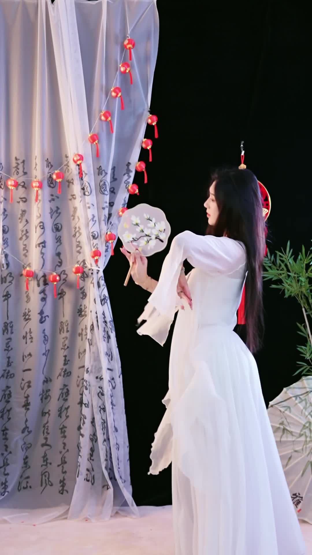 #婉儿 #抖音 #舞蹈 @ikan_live 2024-02-07