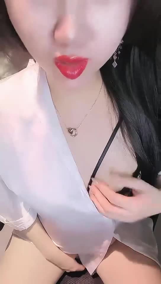 #小妲己 #白鸽超骚御姐骚舌美乳丝袜美腿跳蛋自慰嫩穴流浆 7V