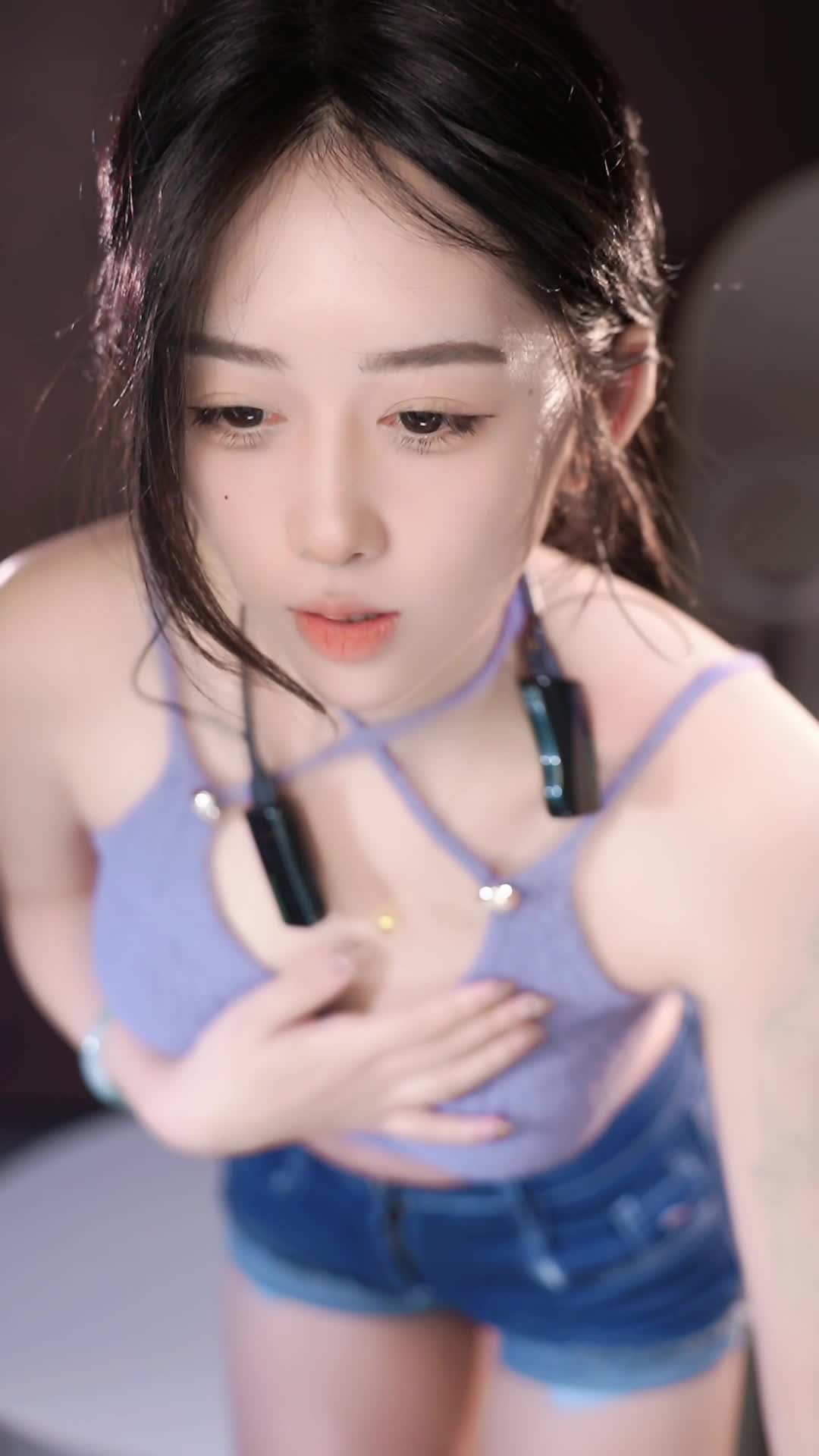 #徐妍一 #抖音 #舞蹈 @ikan_live 2024-12-19