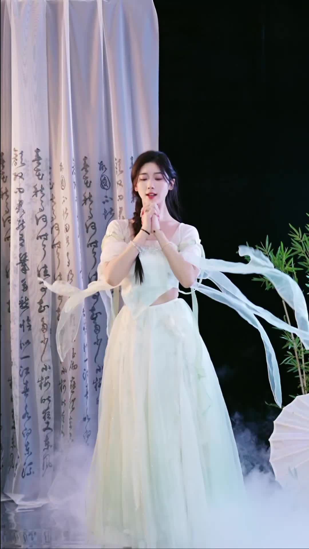 #徐婉婷 #抖音 #舞蹈 #中国舞 @ikan_live 2024-12-19