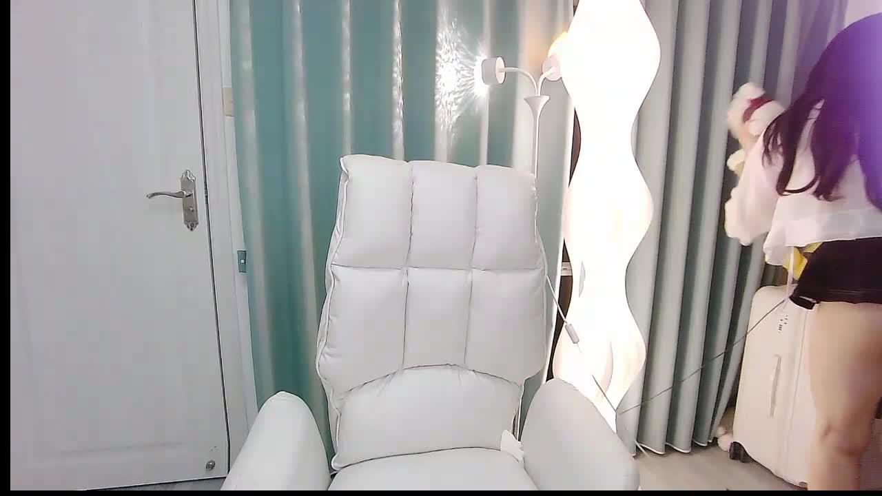 #Stripchat #zxcdsghwq美女新人露穴自慰大尺度 8V