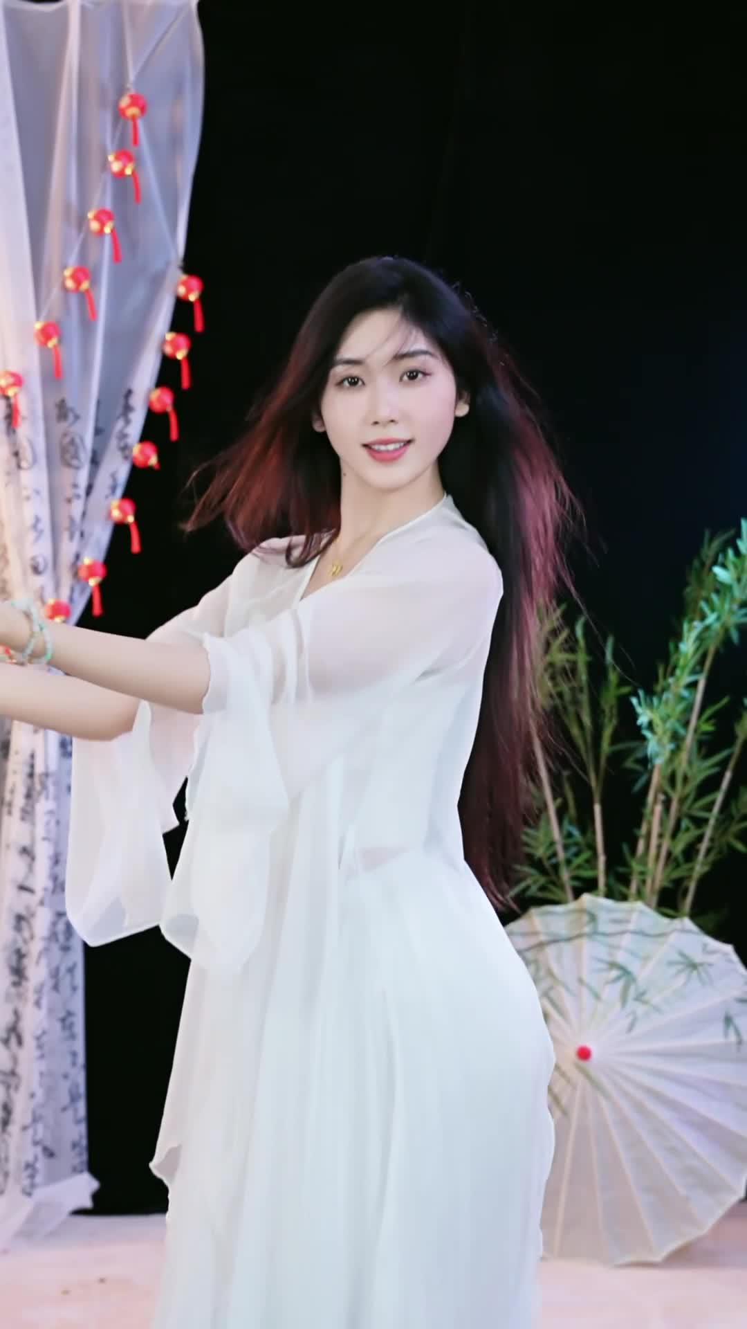 #婉儿 #抖音 #舞蹈 @ikan_live 2024-02-07