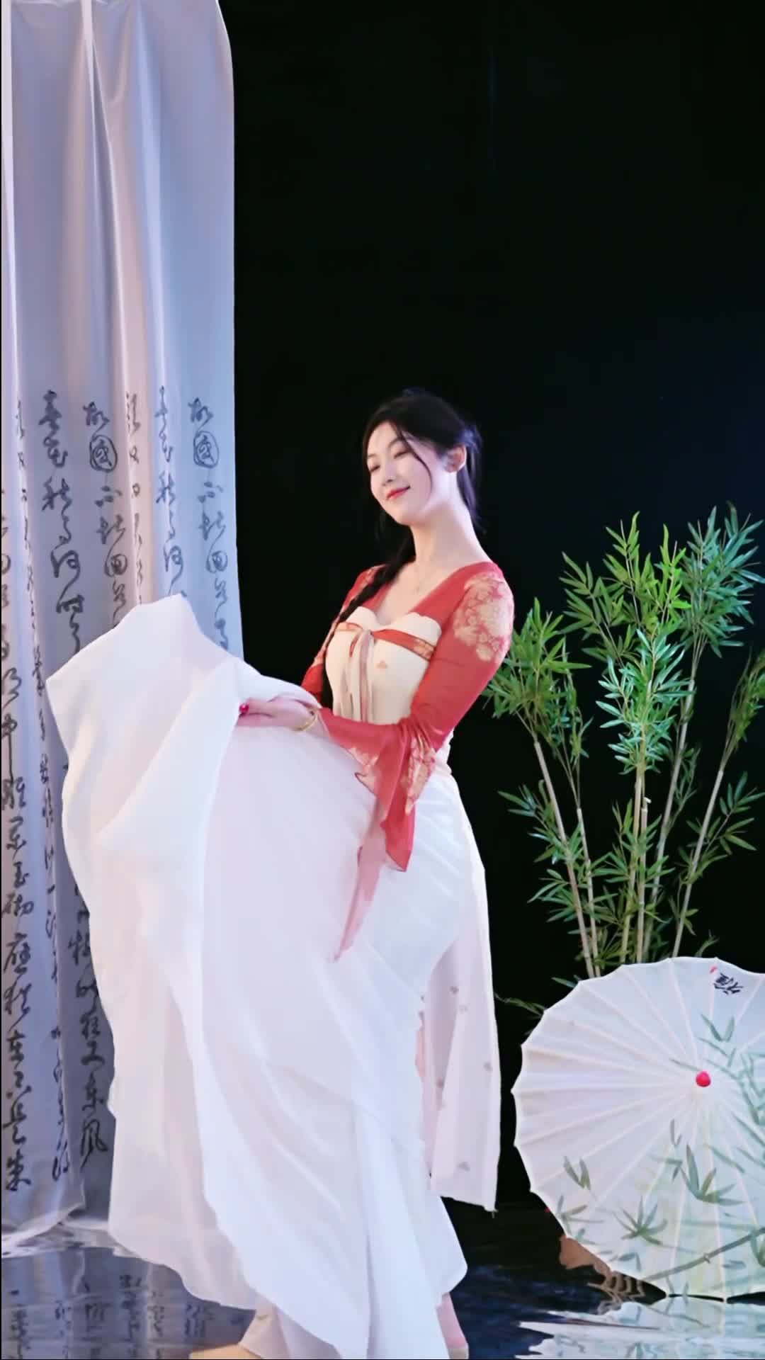 #徐婉婷 #抖音 #舞蹈 #中国舞 @ikan_live 2024-12-19