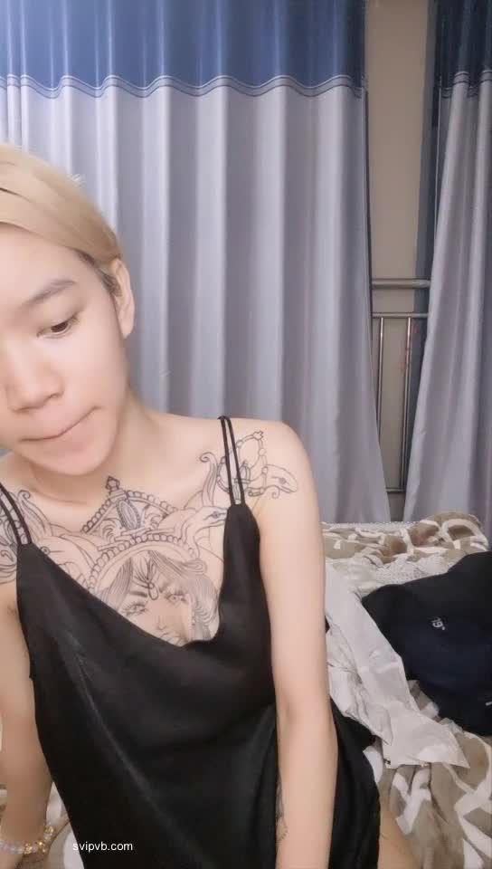 群友想看的纹身妹 安排精神小妹直播大秀超超级合集35又是羡慕精神小伙的33天️️️#精神小妹 #直播 #纹身