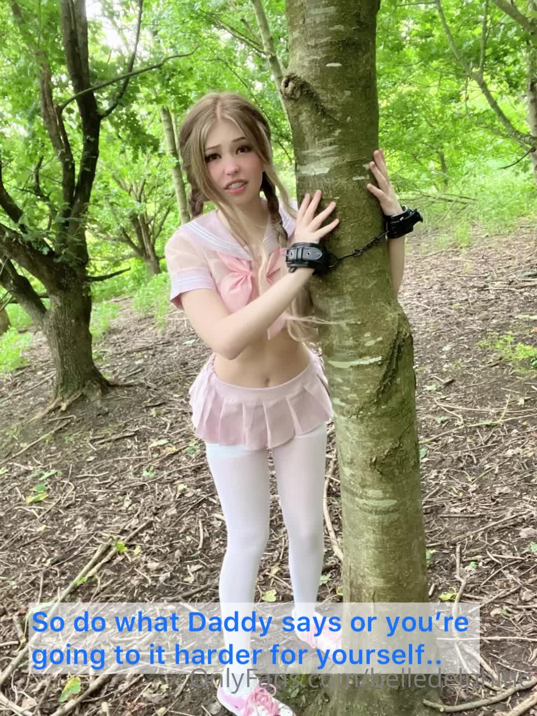 Belle Delphine 推特网黄 曾经因为卖洗澡水 为什么能火 因为她卖假洗澡水