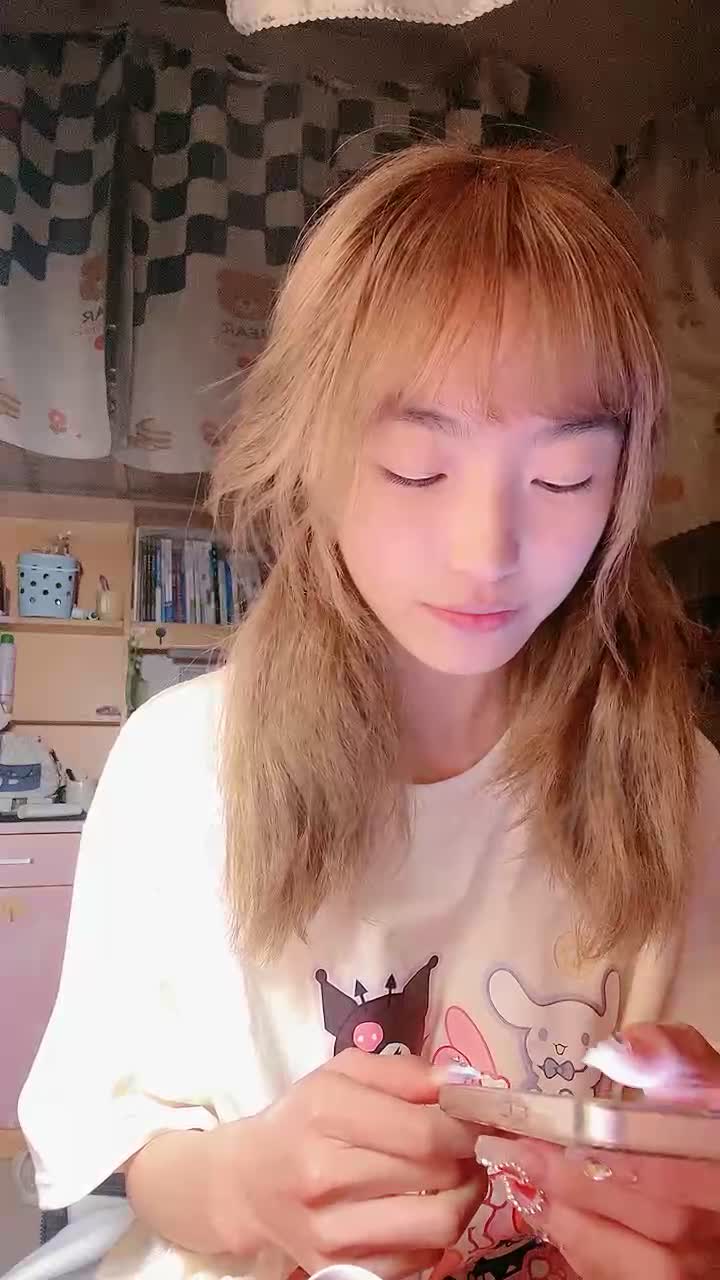 看完精神小妹来点甜妹顶美合集 兄弟们更喜欢哪一个？ #甜妹 #今日福利 4