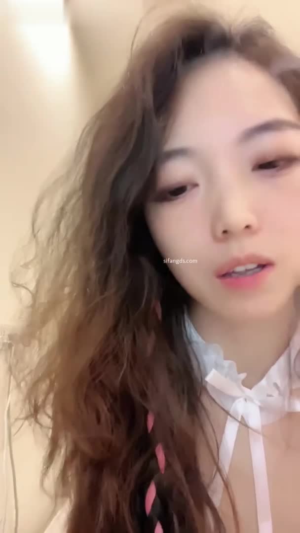 #半糖 #苏婉婉极品女神裸舞道具自慰喷水 5V