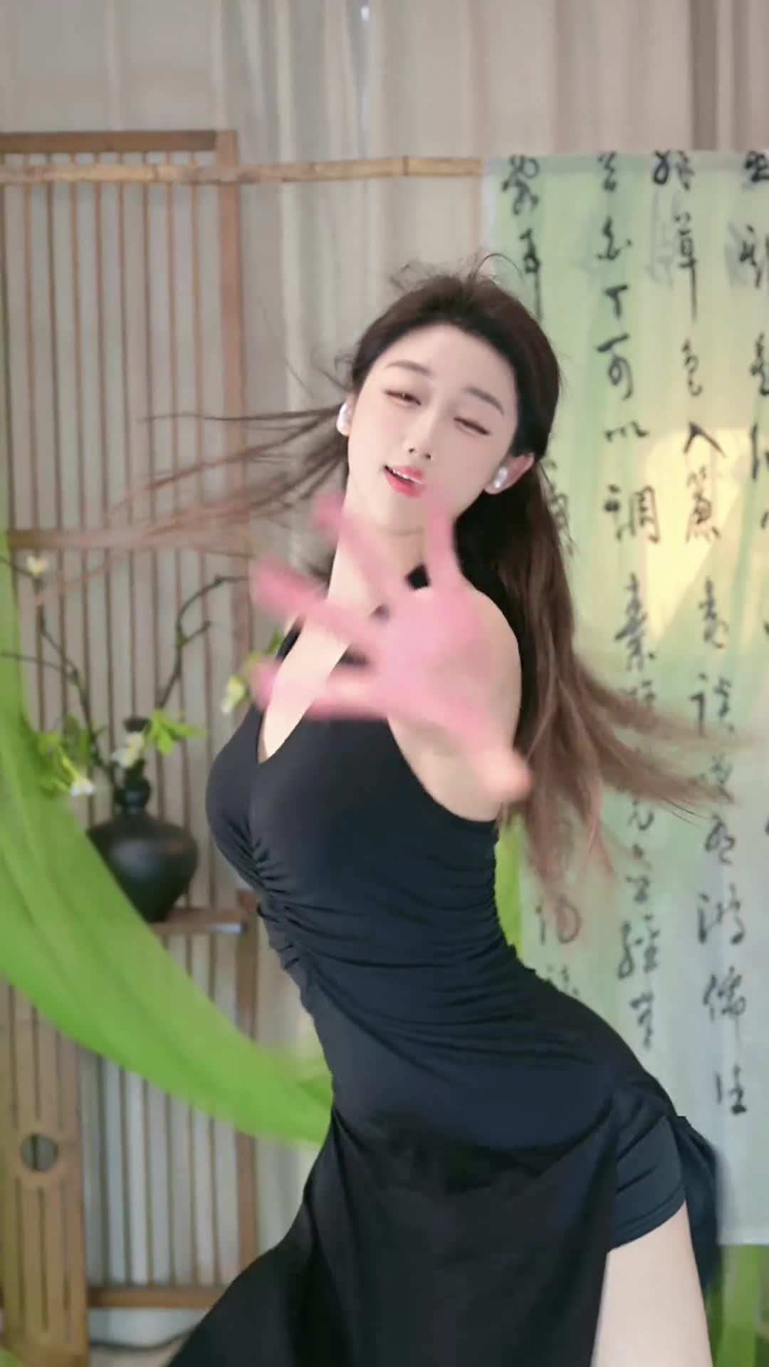 #敏敏_中国舞版 #抖音 #舞蹈 #中国舞 @ikan_live 2024-02-21