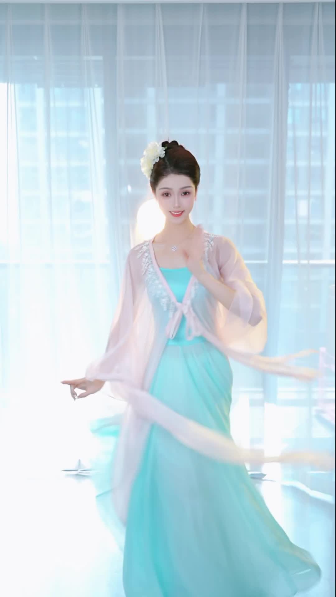 #温南汐 #抖音 #舞蹈 #中国舞 @ikan_live 2024-02-24
