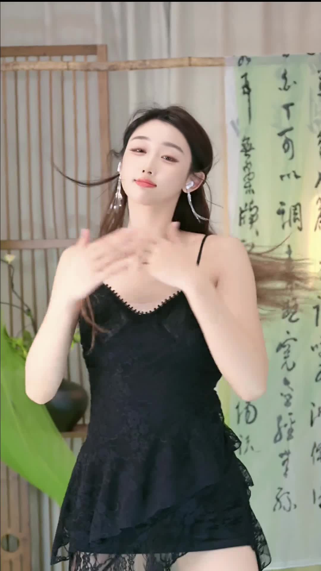 #敏敏_中国舞版 #抖音 #舞蹈 #中国舞 @ikan_live 2024-02-24