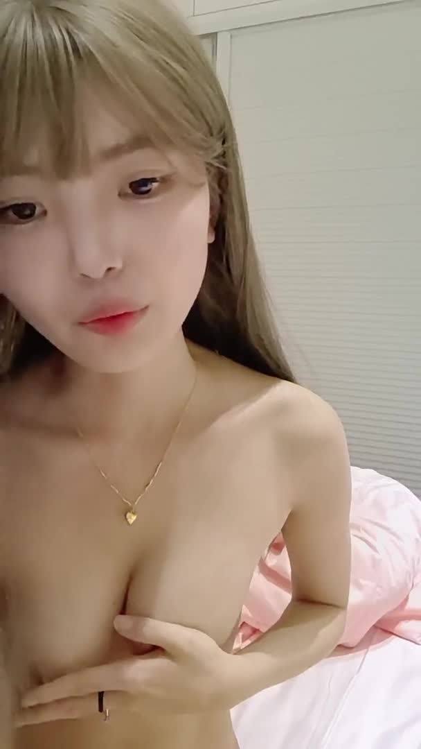 兄弟们喜欢瘦的 精神小妹还是胖的精神小妹 #精神小妹