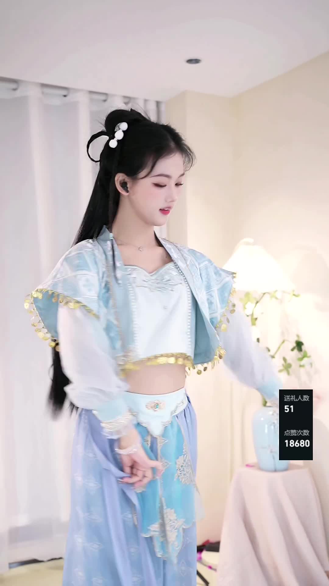#柒柒 #抖音 #舞蹈 #中国舞 @ikan_live 2024-02-22